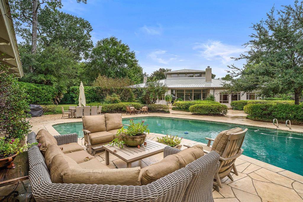 4 Key Memorial Villages Houston Real Estate Trends