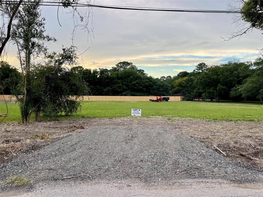 Lot 9