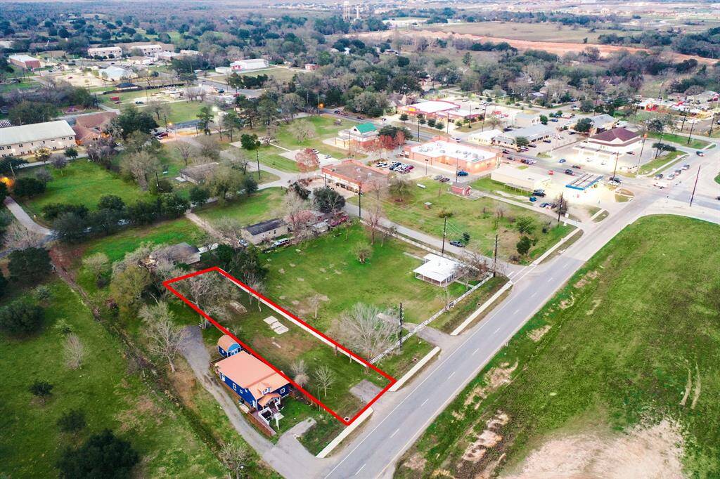 Prime Downtown Fulshear Land available, with an additional 32,803.20sf of land available if needed!