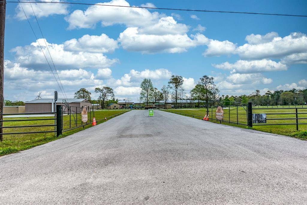 FM 1485 Entry