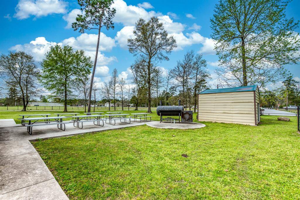 Picnic & BBQ Area