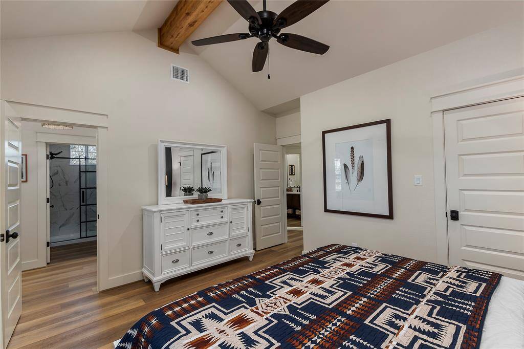 Vaulted Beamed Ceiling! Make yourself @ home and stay awhile...Two (2) walk-in closets!