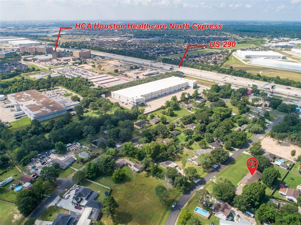 The location is ideal and sits near major freeways and healthcare.