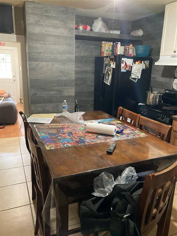 Kitchen/dining