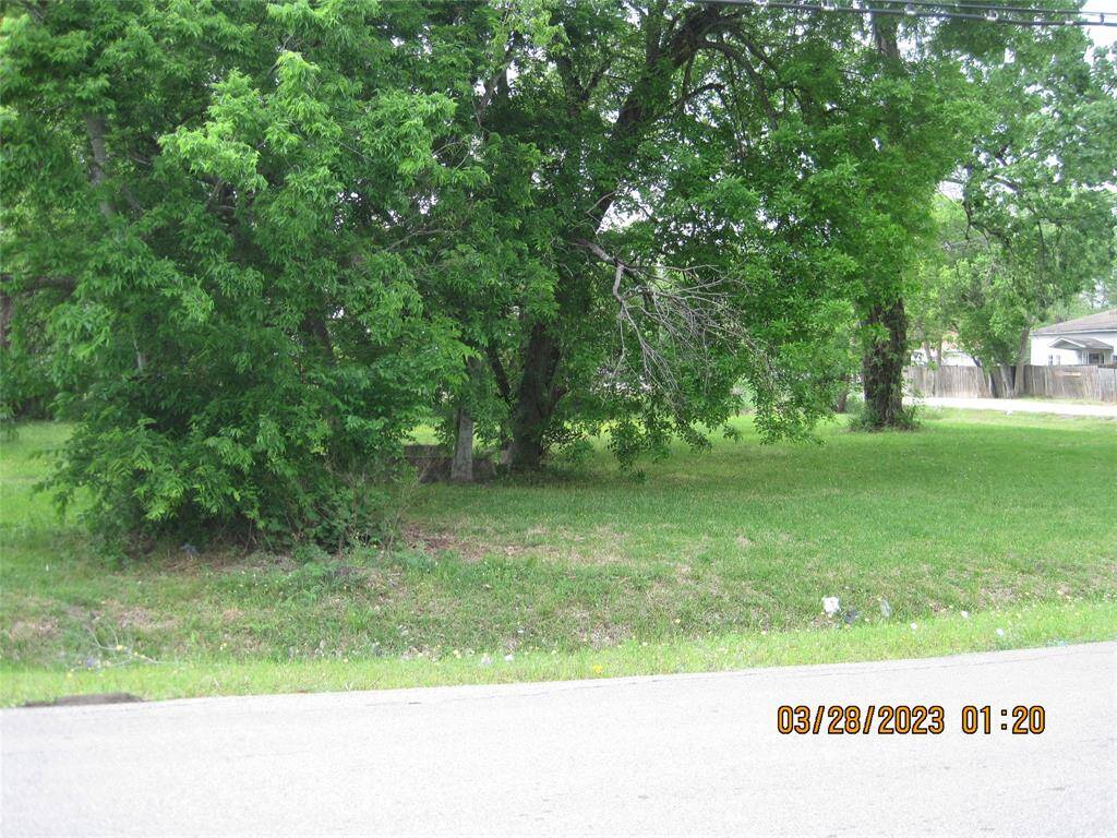 Vacant corner lot