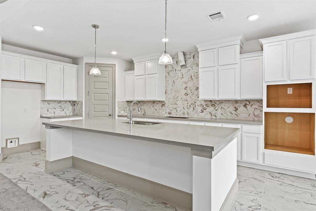 Representative photo. Home under construction. Design selections and colors may vary.