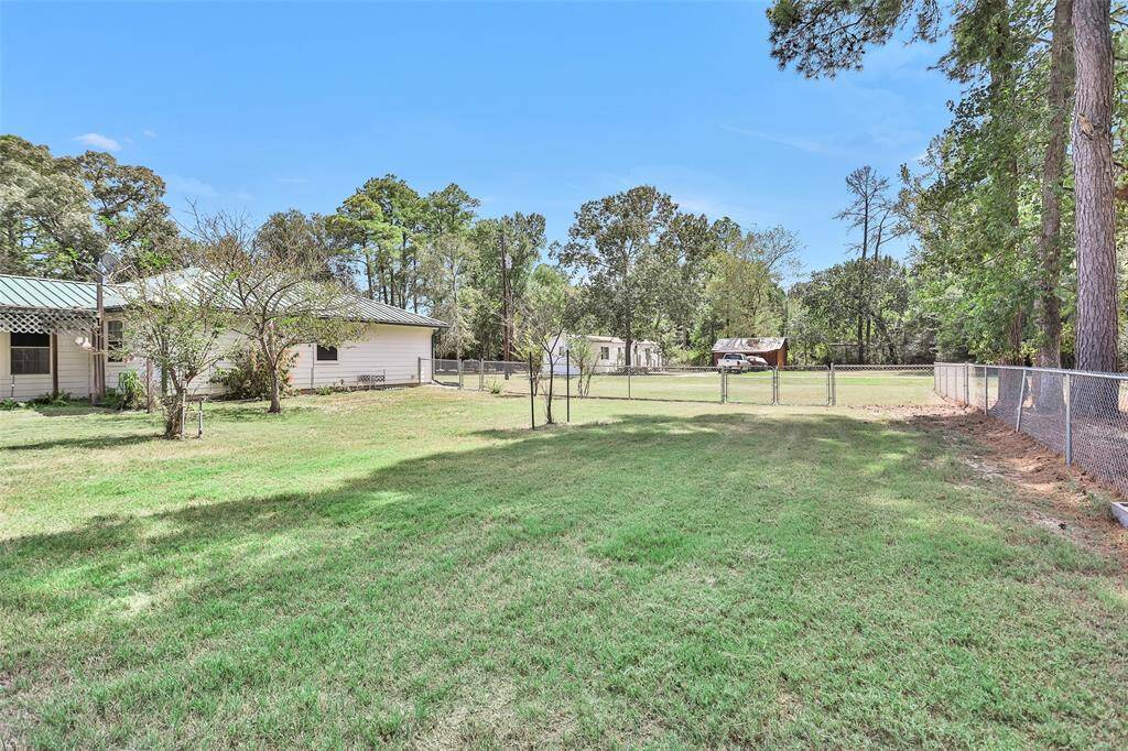 Enjoy the spacious fenced side yard, perfect for privacy and outdoor activities.