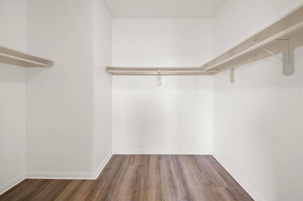 Huge Primary Bedroom Closet