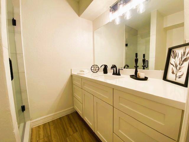 Full Hall Bath