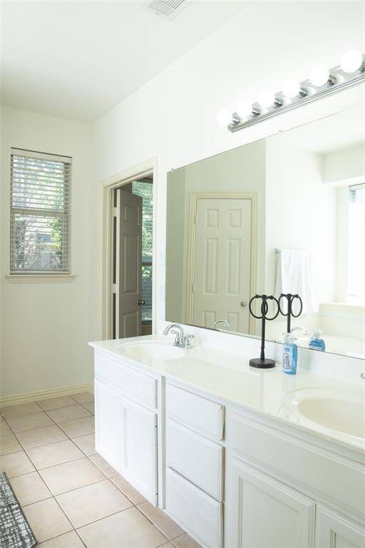 Master bath 1