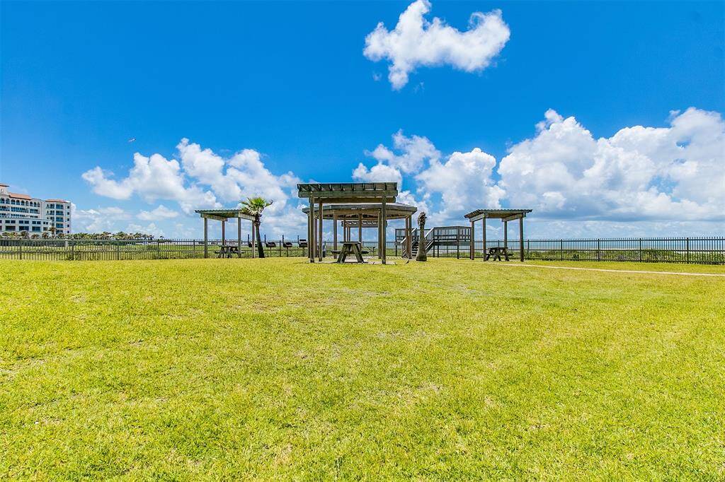 BQQ pit and picnic area