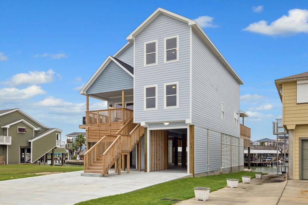 perfectly situated home that achieves the constant Tiki Breeze