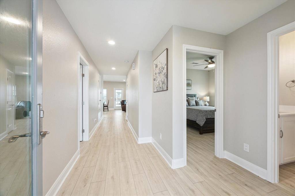 beautiful white oak flooring thru out, high ceilings