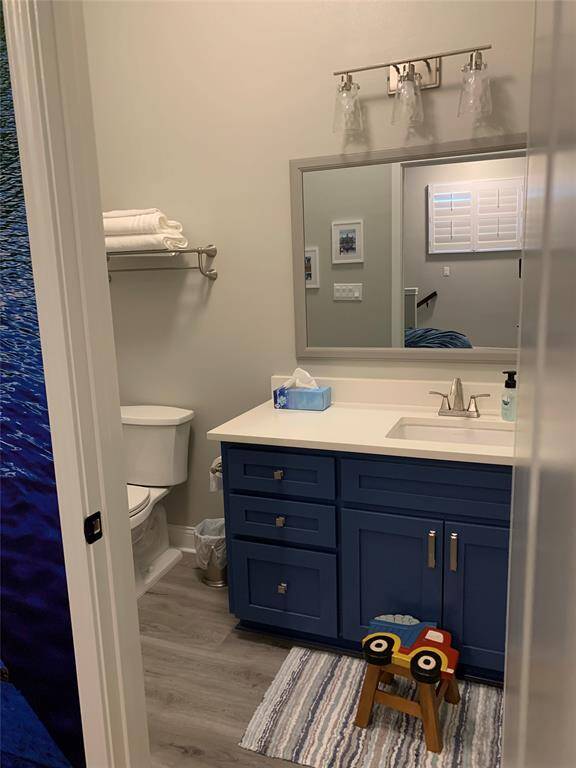 Upstairs full bathroom