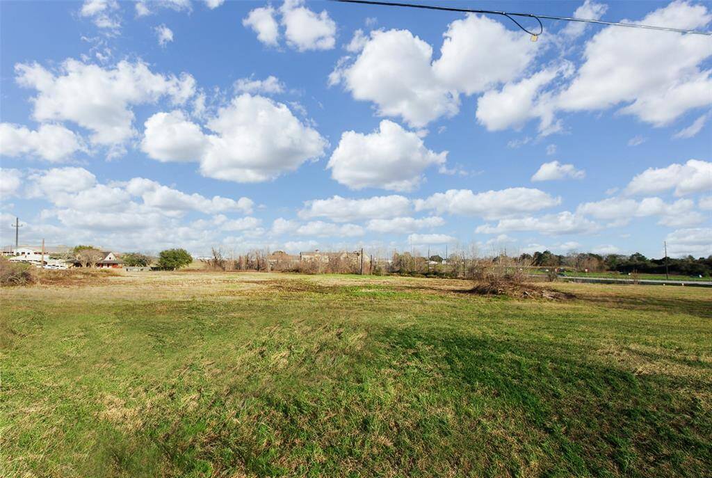 This was taken from Fulshear-Katy Road and looks east across the property.