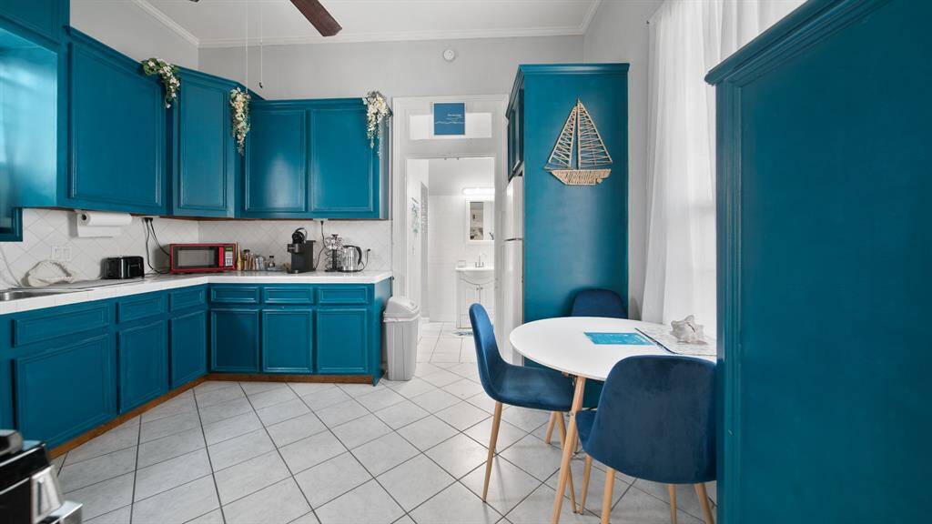 Studio unit 4. Active vacation rental