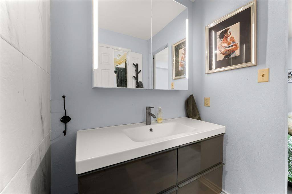 Bath suite completely renovated