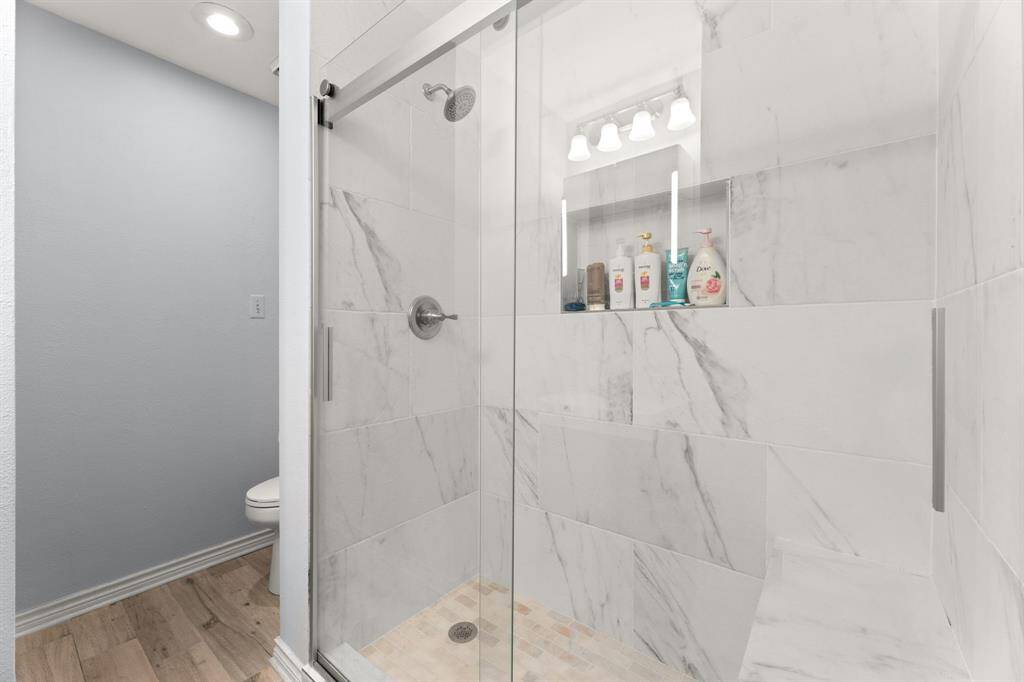 Updated large shower with seat