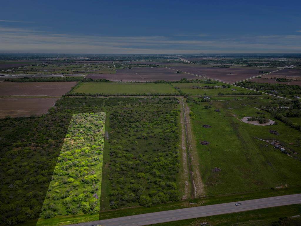 Highlighted area shows the 5.3 acres for sale