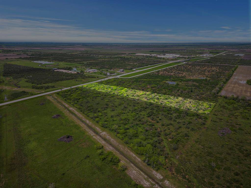 Highlighted area shows the 5.3 acres for sale
