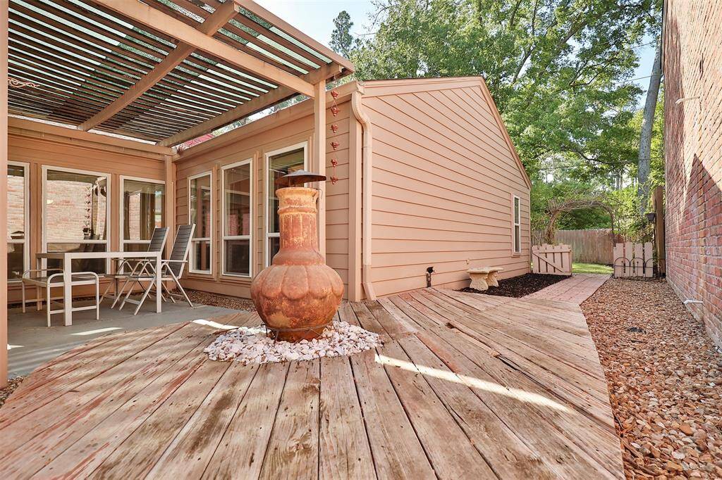 Atrium to Backyard