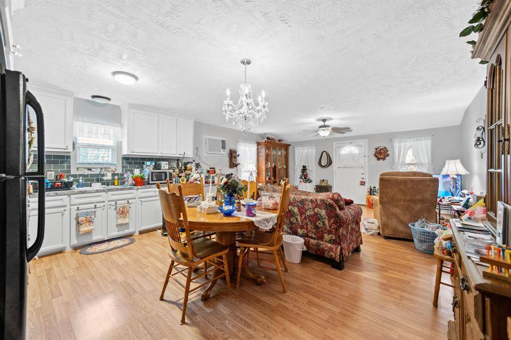 2nd Living Room - In-Law Suite