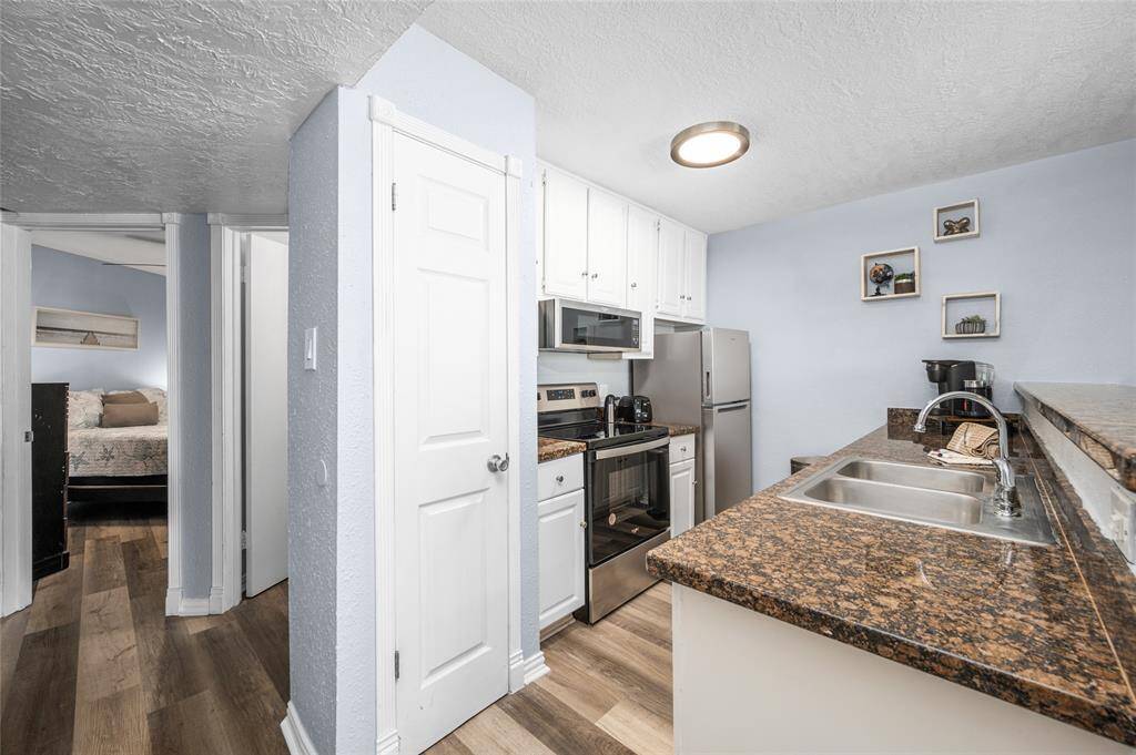 Nice granite counters.