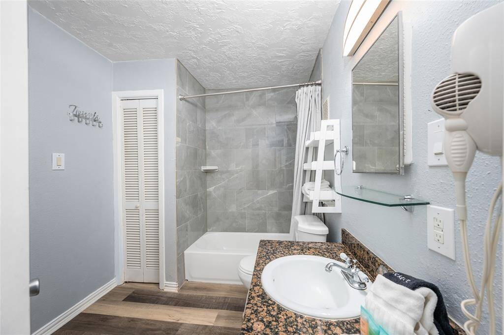 Ensuite bathroom