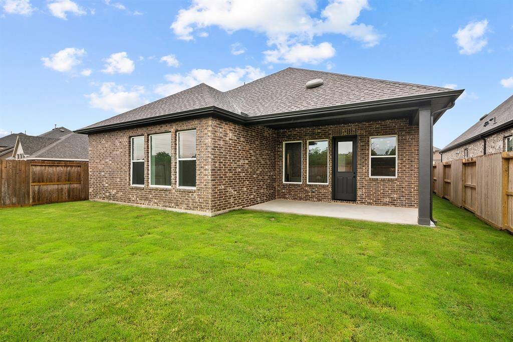 Welcome to The Kepley by David Weekley Homes. Move-In-Ready Now!