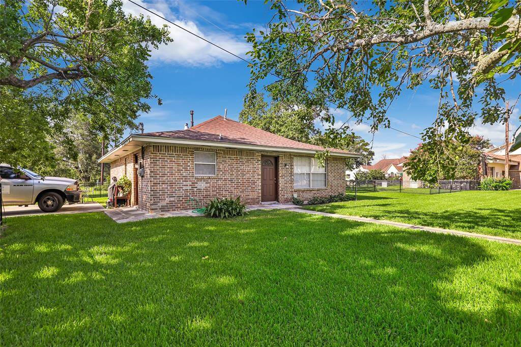 Rental home currently leased