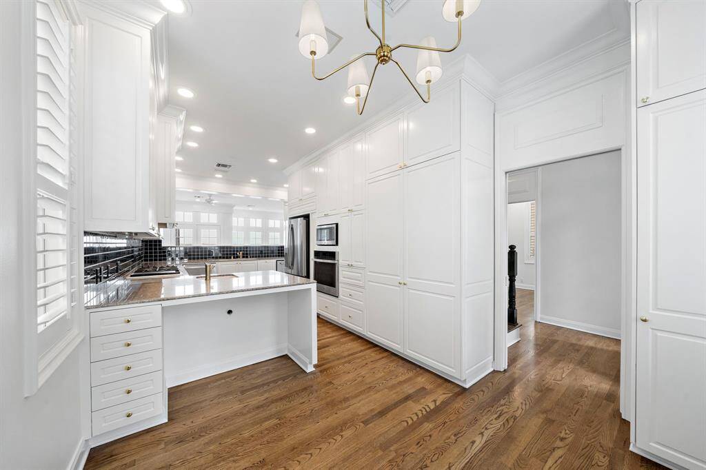 Open concept with kitchen and living room
