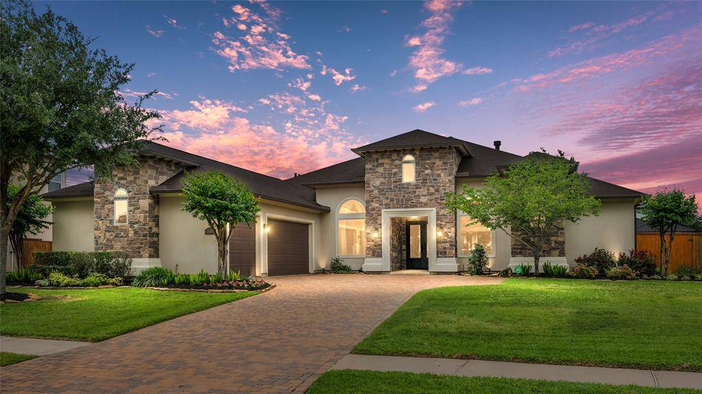 See FEATURES & UPDATES LIST in attachments for a complete overview of the property.  Click on PROPERTY WEBSITE LINK for additional photos.