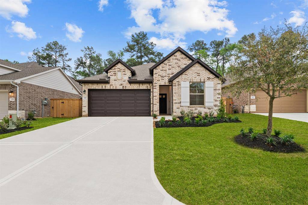 Welcome to The Penmark by David Weekley Homes. Move-In-Ready Now!