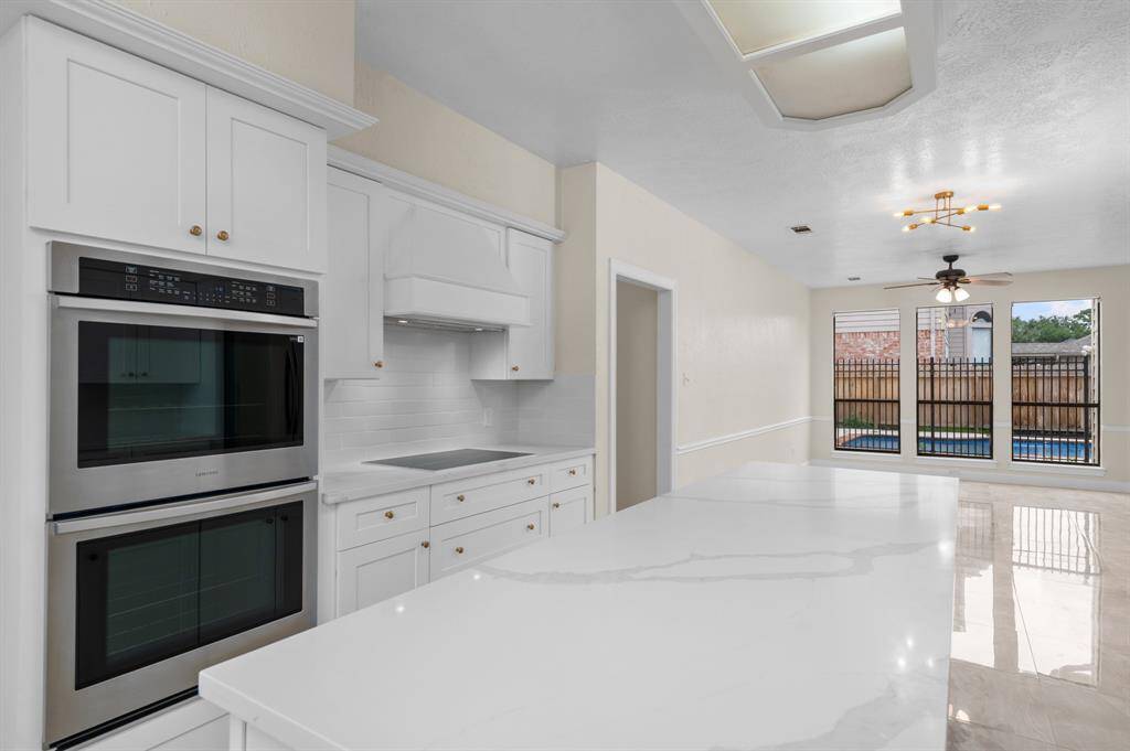 Kitchen with ample cabinets
