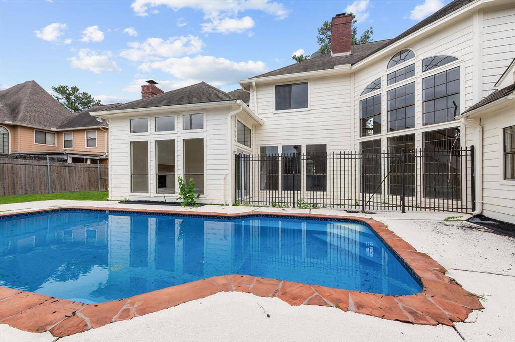Pool with brand-new electrical and plumbing equipment