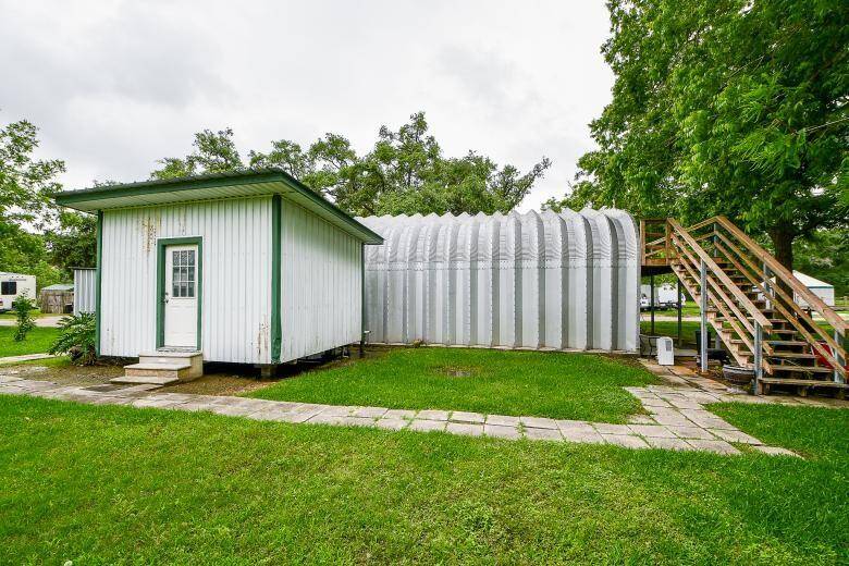 Additional laundry house