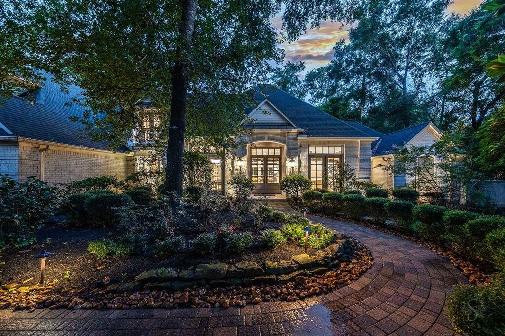 Completely remodeled by prominent and recognized builder Mary Ross.