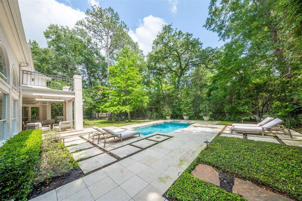 Don't miss the PRIVACY this home has to offer.