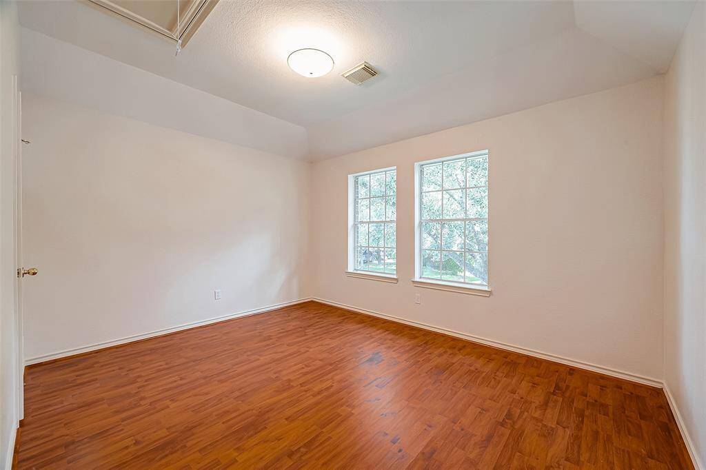 SECONDARY BEDROOM ON 2ND FLOOR.