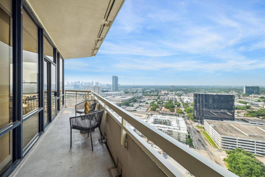 Large covered terrace extends your living space outdoors for entertaining and quiet enjoyment of breathtaking vistas.