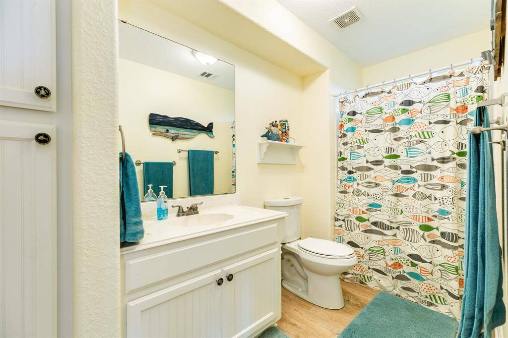 Main Floor Bath