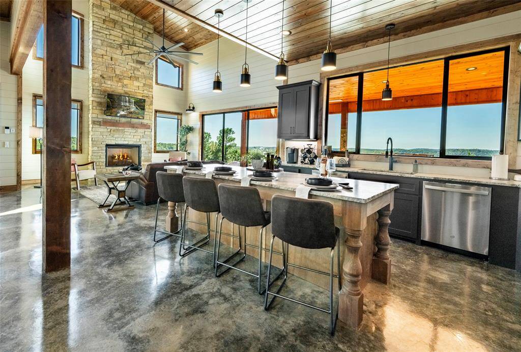 Awe-Inspiring views from the kitchen