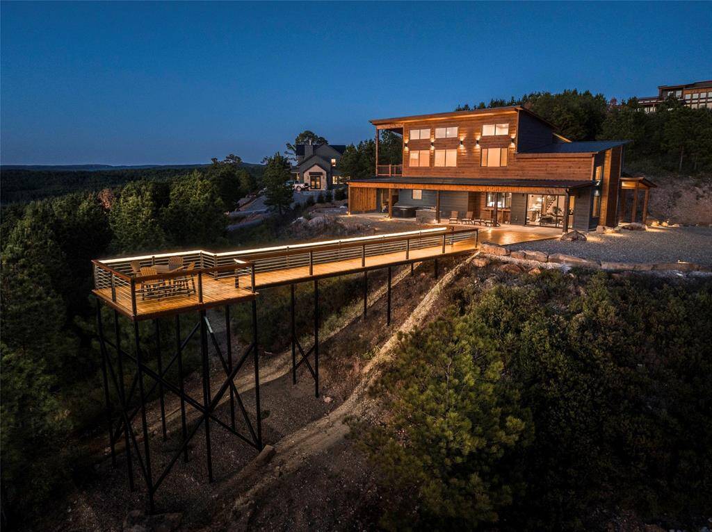 The beauty of the landscape meets the comfort of indulgence