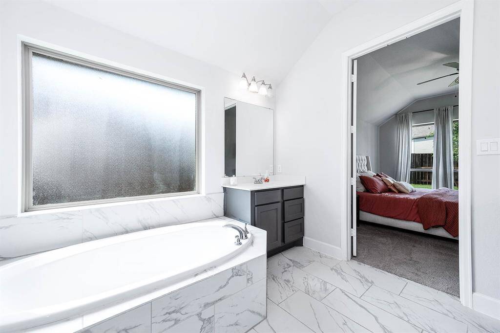 Garden tub for those needed relaxation days