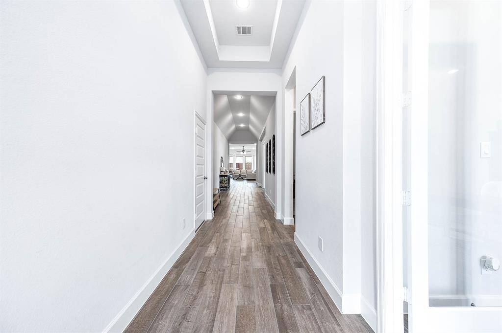 This stunning home presents like a model and includes a 10-year builder's warranty for peace of mind.