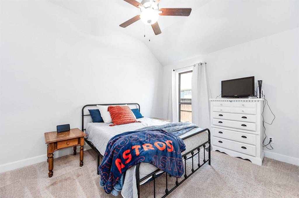 Bedroom 1 boasts a luxurious full-size en-suite bathroom, offering the ultimate in privacy and convenience. This elegant feature provides a serene retreat within the home, perfect for a master suite or a distinguished guest room.