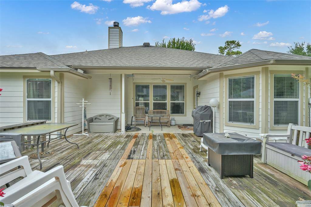 Huge deck!