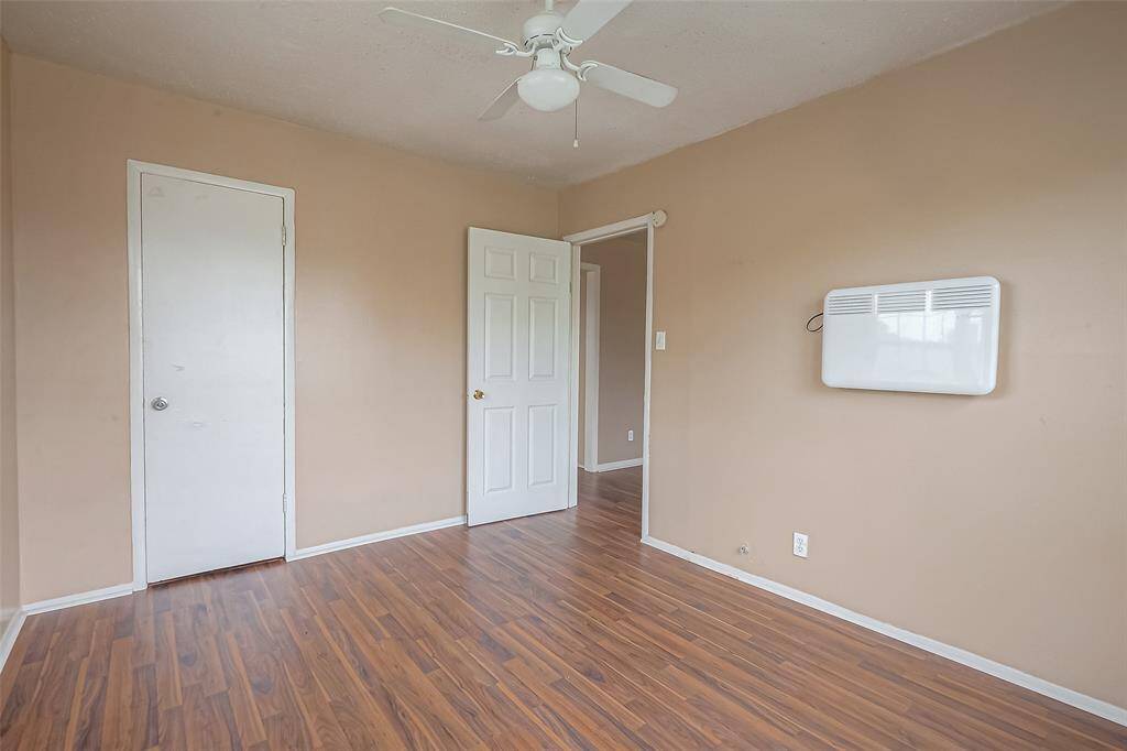 The bedroom offers a build-in closet.