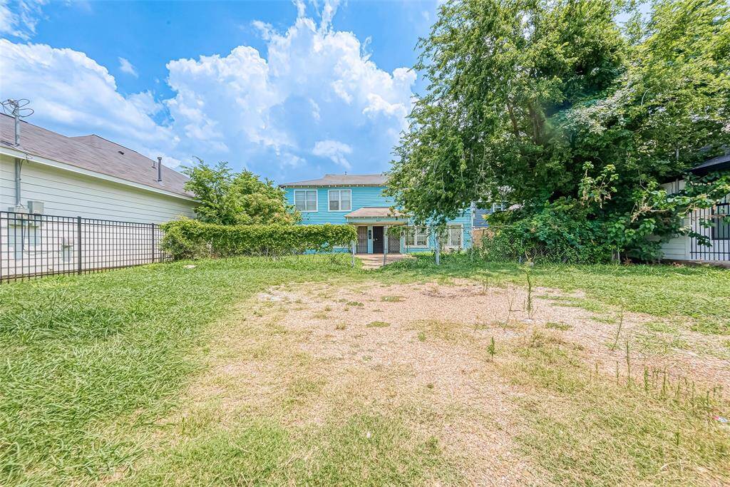 Welcome to this fantastic multi-family home with 4 units, offering a unique investment opportunity and versatile living arrangements for residents.