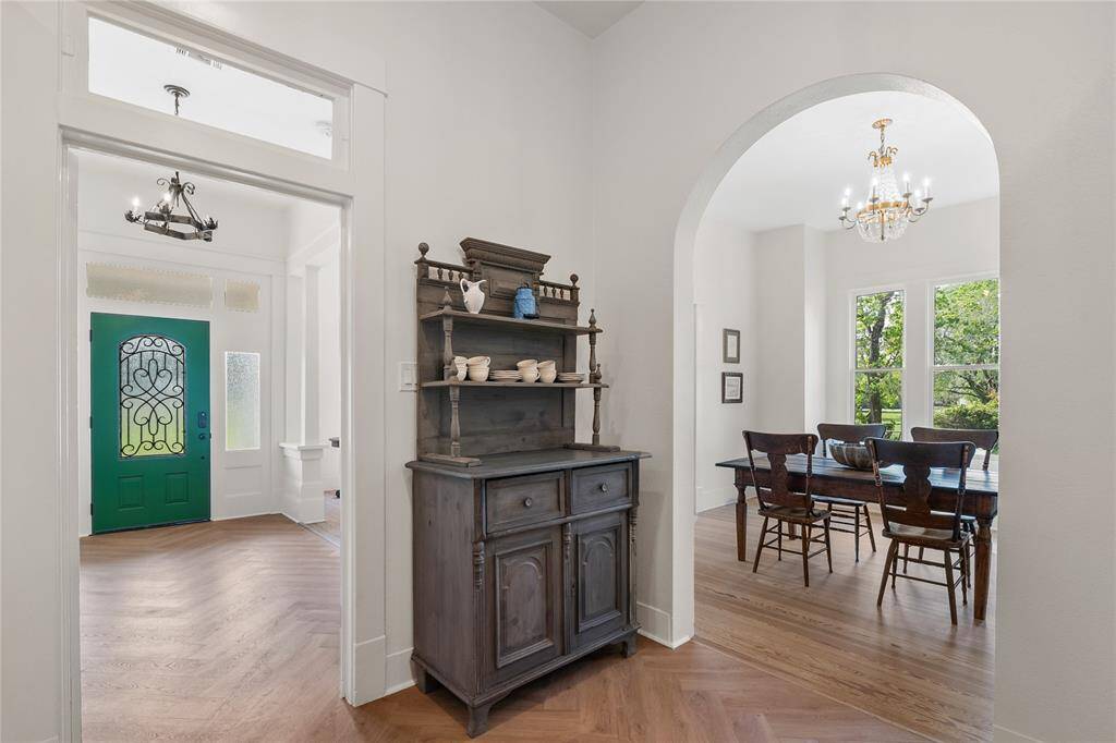 Foyer, kitchen and dining